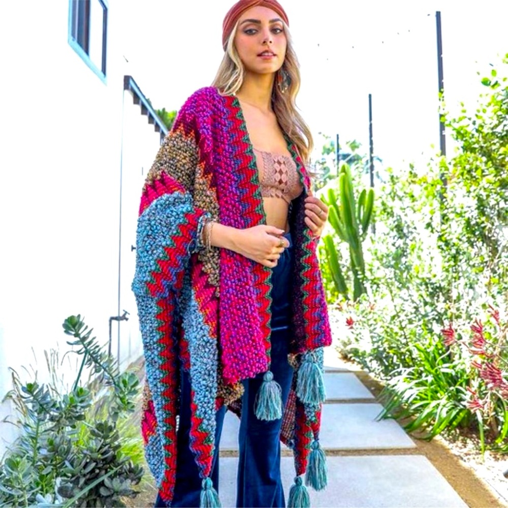 New Bohemian Knit Tasseled Poncho Cardigan Sweater Hippie Top Vintage NWT